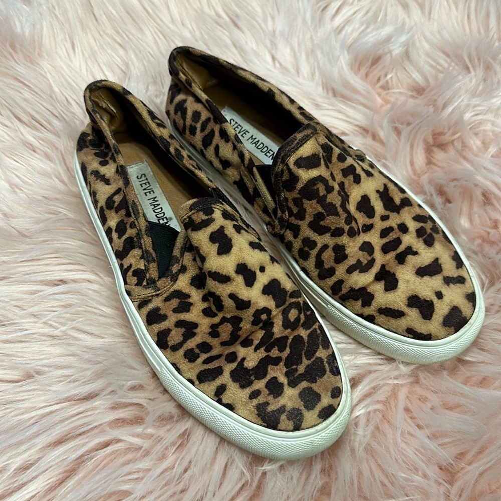 Steve Madden Chetah Leopard Tan Slip-On Fashion Sneakers Size 7